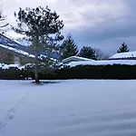 2 Chalethardy Chalet